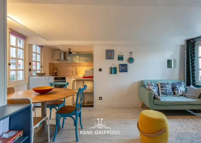 Confidentielle House Historic Center 4 Guests Honfleur